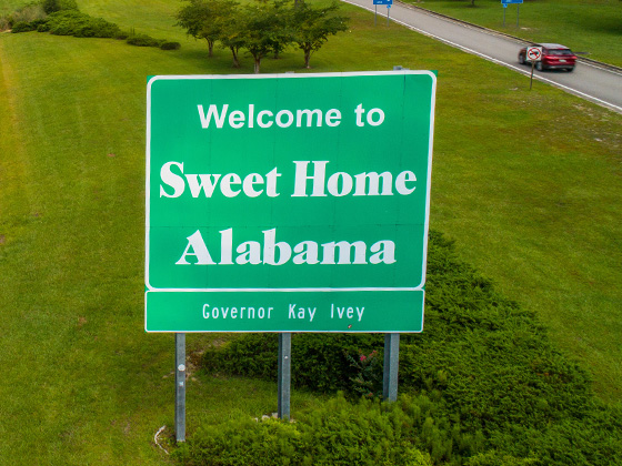 A Alabama welcome sign